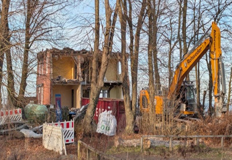 Haus Seeblick: Der Abriss hat begonnen
